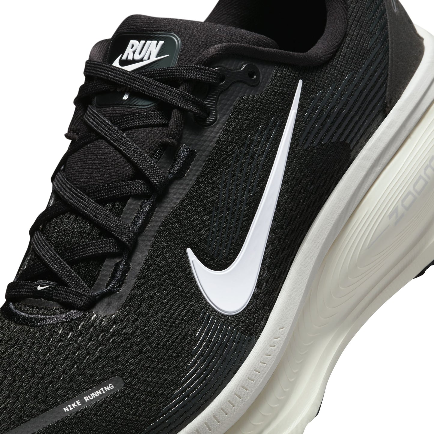 Nike "Vomero 18" Mens - Black / Summit White