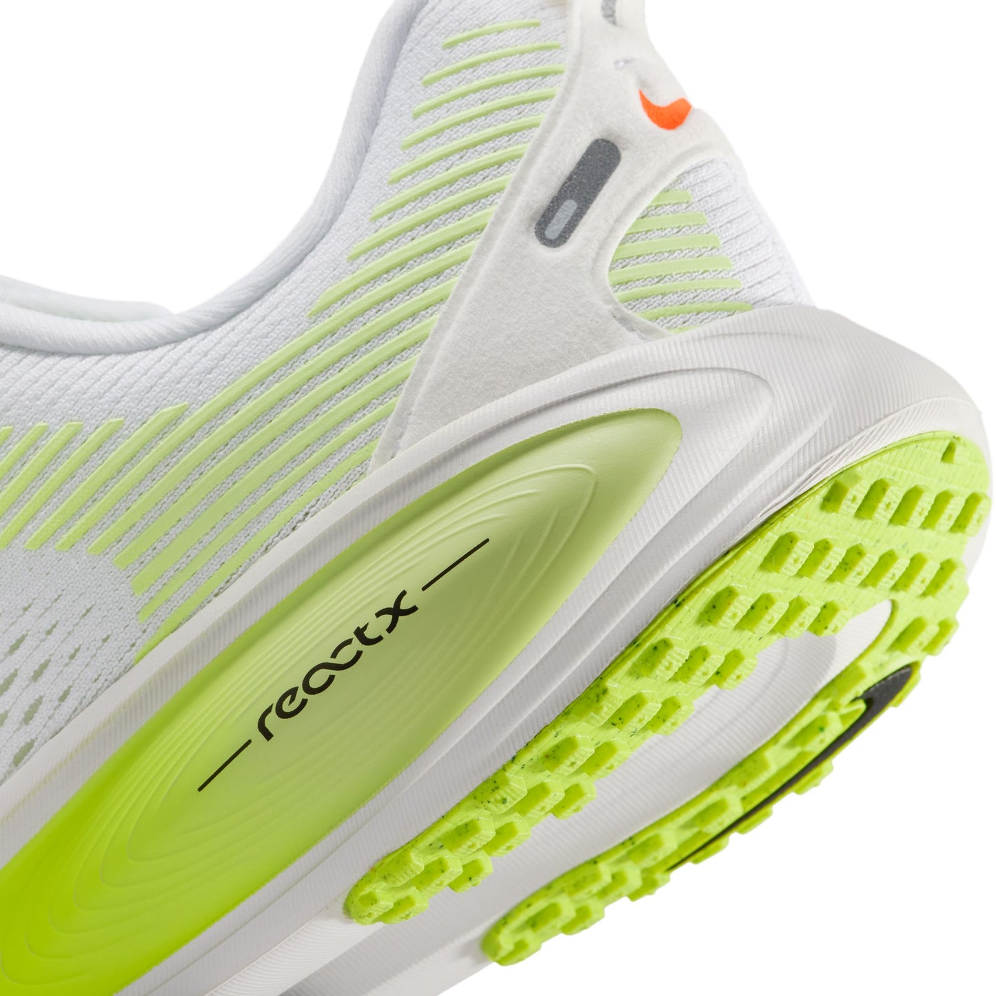 Nike "Vomero 18" Grade School - White / Black / Volt