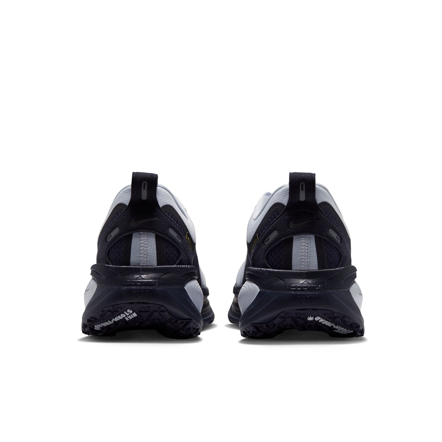 Nike "Vomero 18 GORE-TEX" Mens - Football Grey / Metallic Dark Grey