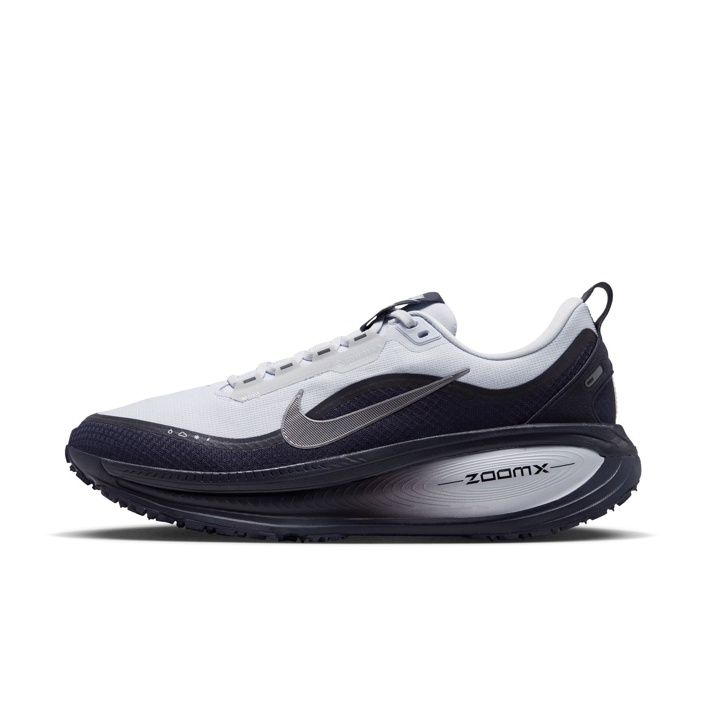 Nike "Vomero 18 GORE-TEX" Mens - Football Grey / Metallic Dark Grey
