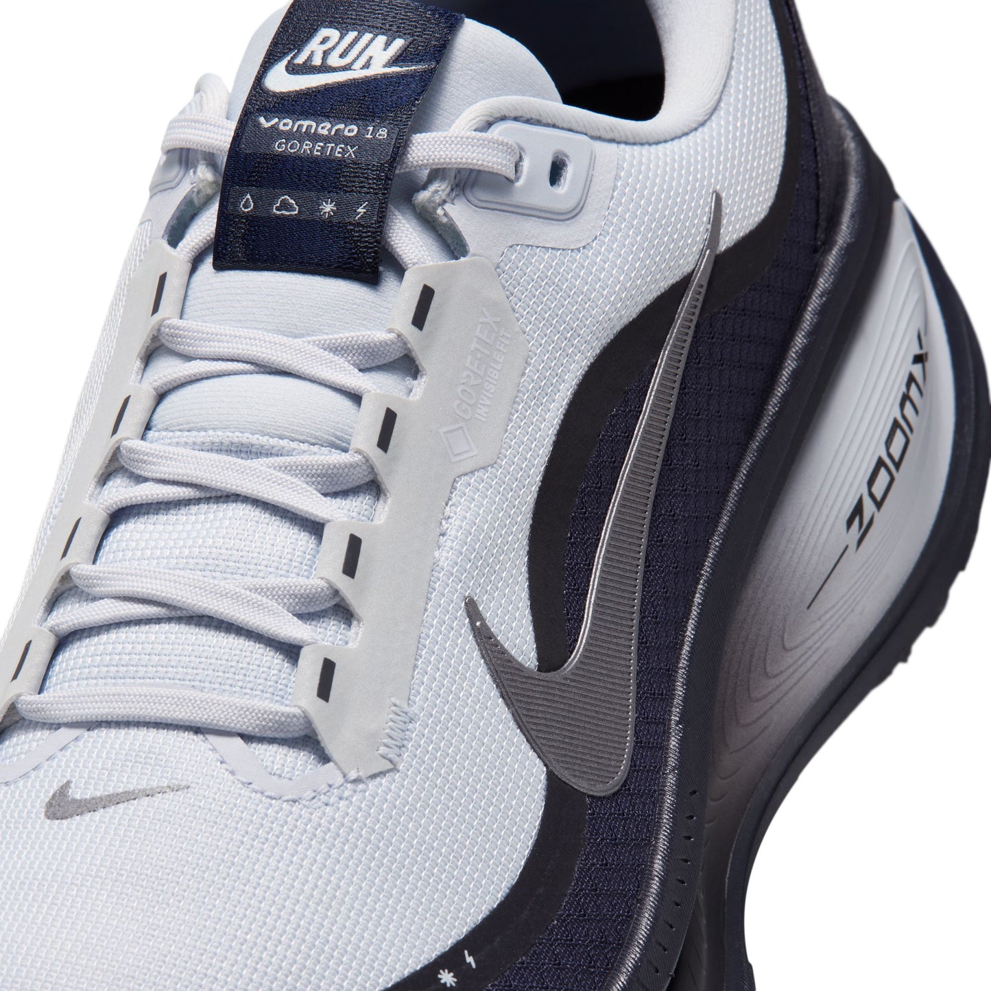 Nike "Vomero 18 GORE-TEX" Mens - Football Grey / Metallic Dark Grey