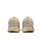 Nike "Zoom Vomero 5"  M - Lt Orewood Brown / Khaki