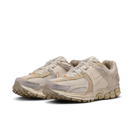 Nike "Zoom Vomero 5"  M - Lt Orewood Brown / Khaki