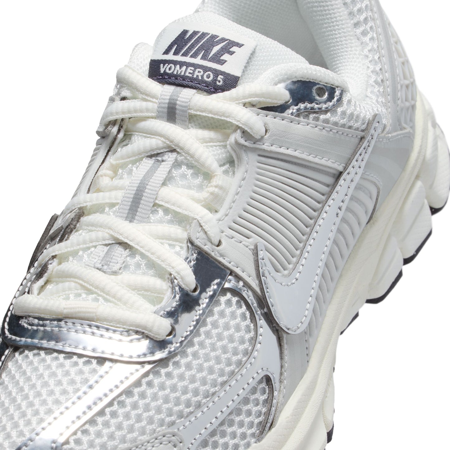 Nike "Vomero 5" Grade School - Photon Dust / Chrome Gridiron