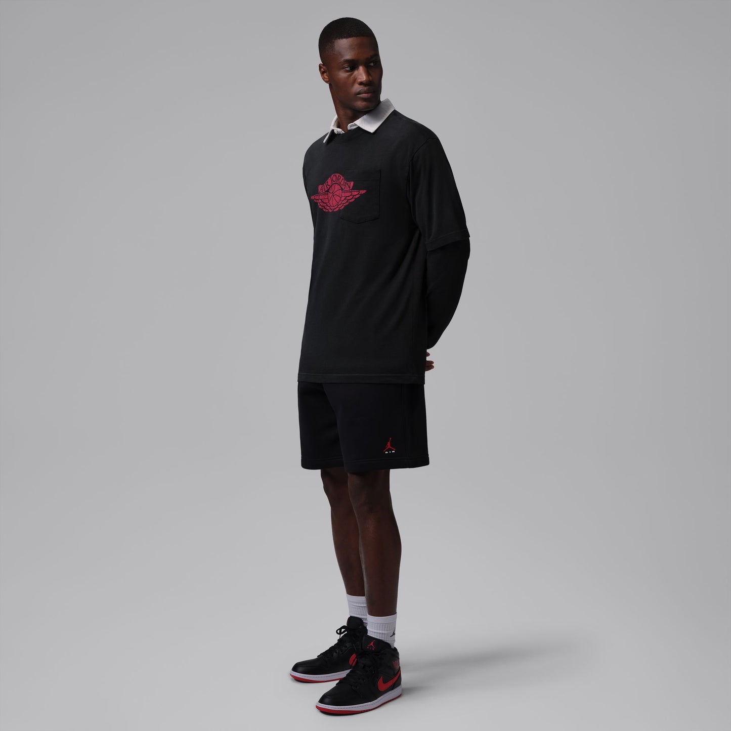 Jordan "Flight Essentials Pocket Tee" Mens - Black / University Red