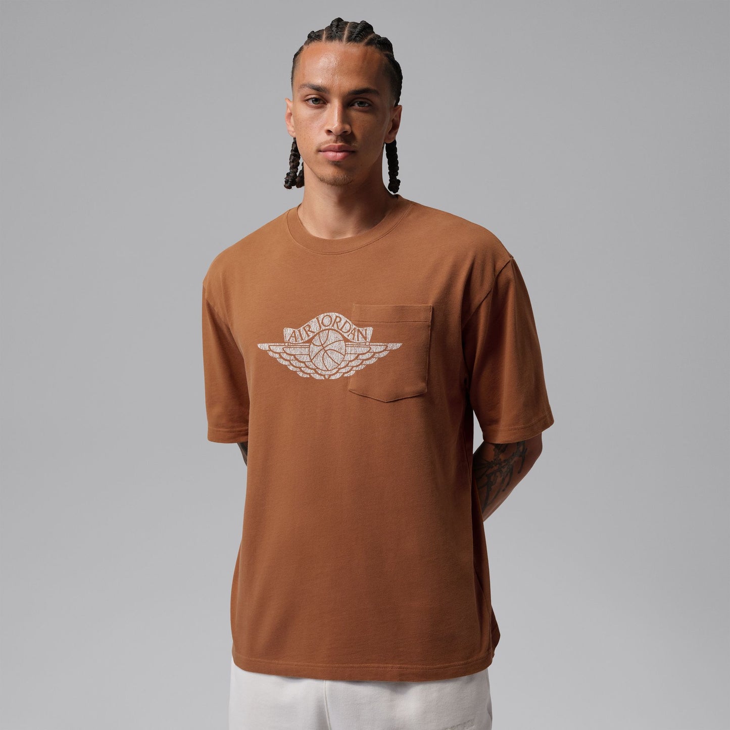 Jordan "Flight Essentials Pocket Tee" Mens - Lt British Tan / Shadow Brown