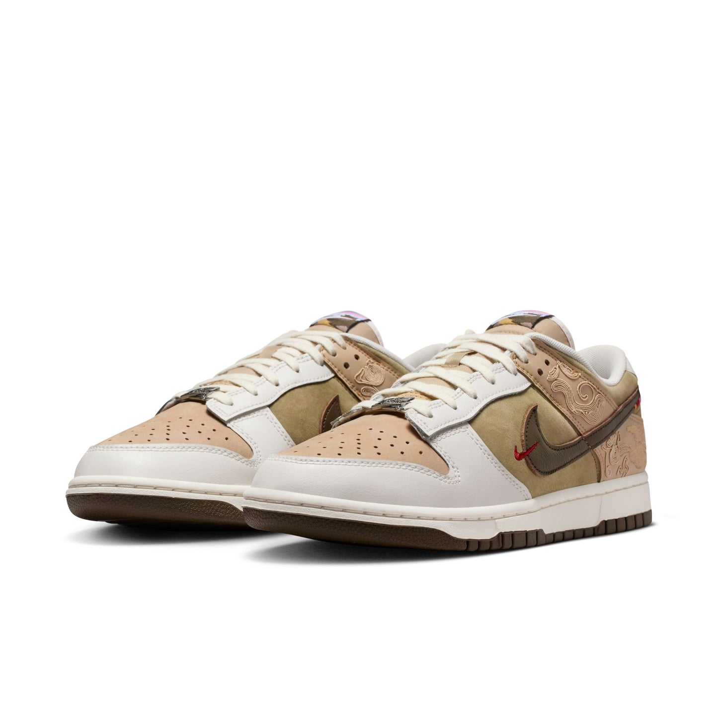 Nike "Dunk Low Retro" Mens - Linen / Dark Hazel / Phantom