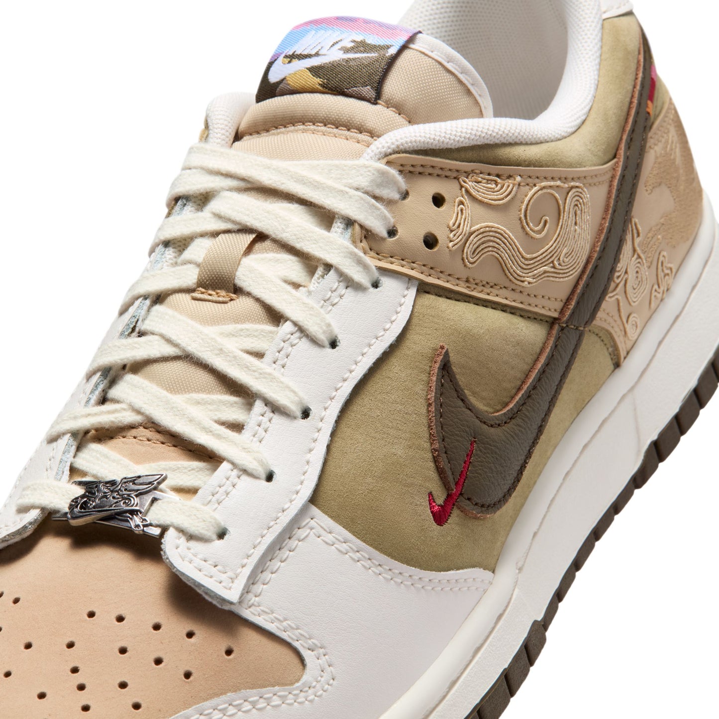 Nike "Dunk Low Retro" Mens - Linen / Dark Hazel / Phantom