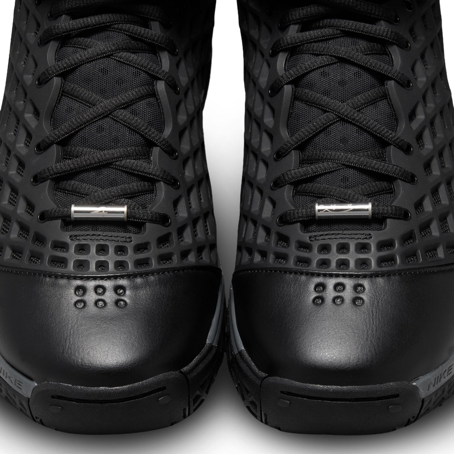 Nike "Kobe III Protro" M - Black / White Anthracite
