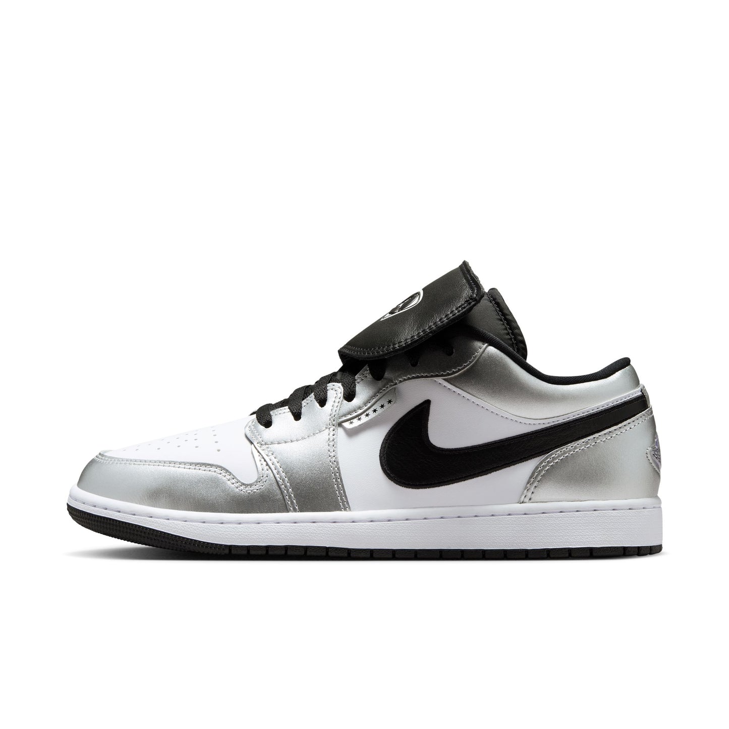 Air Jordan "1 Low SE" Mens - White / Black - White
