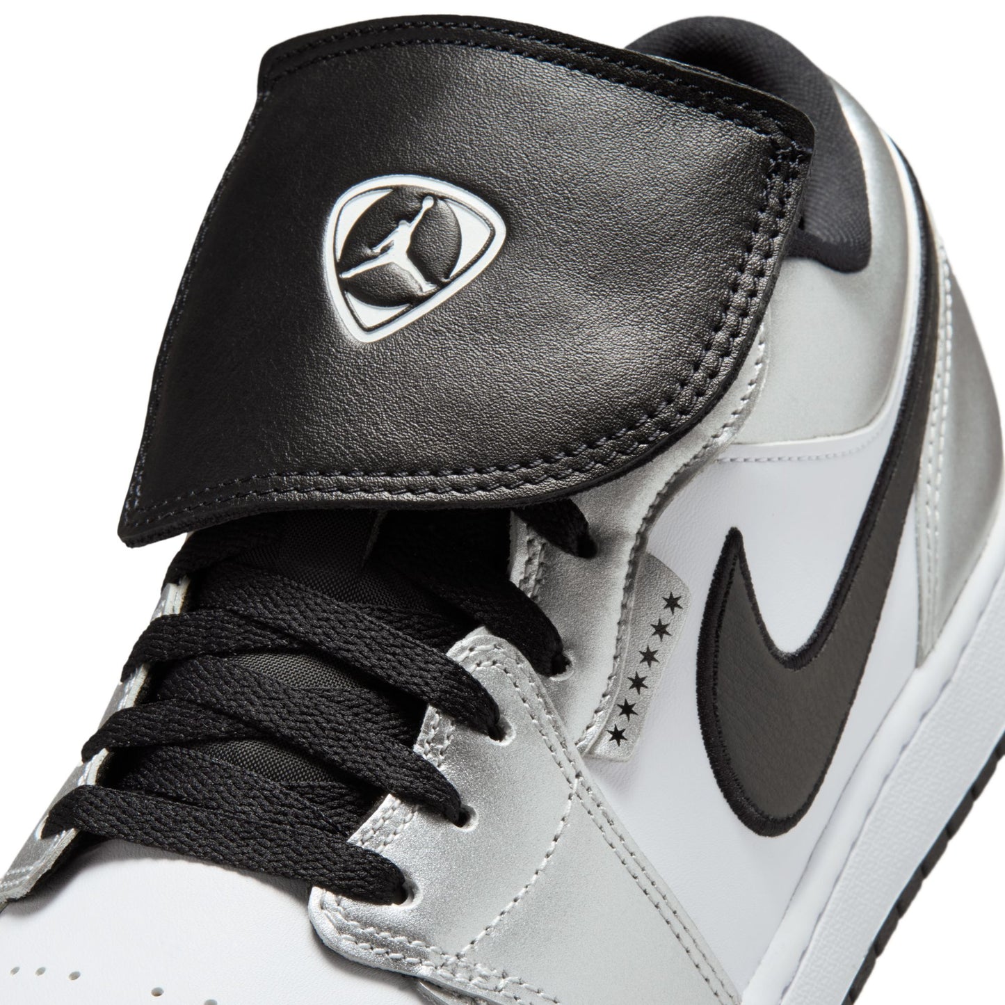Air Jordan "1 Low SE" Mens - White / Black - White
