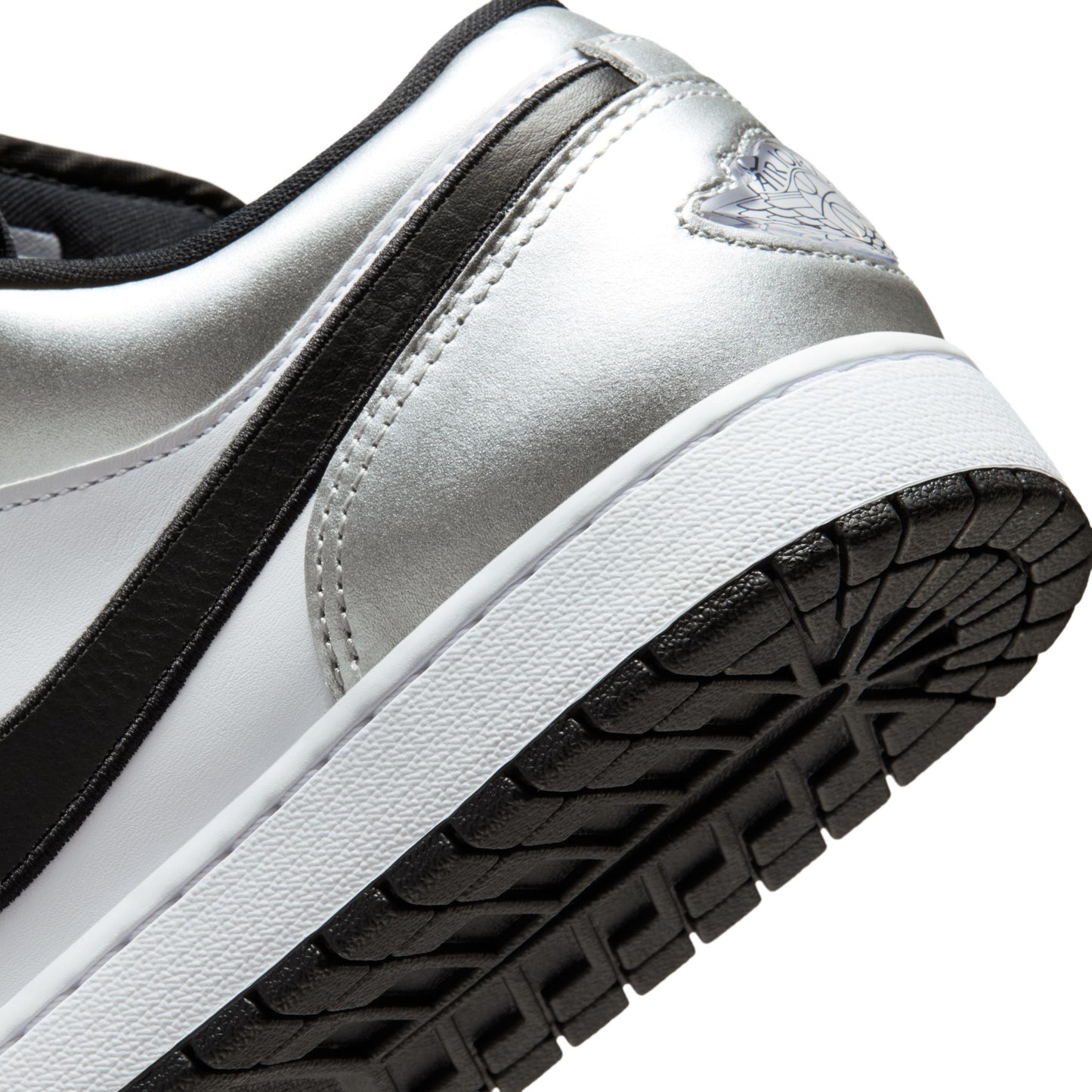 Air Jordan "1 Low SE" Mens - White / Black - White