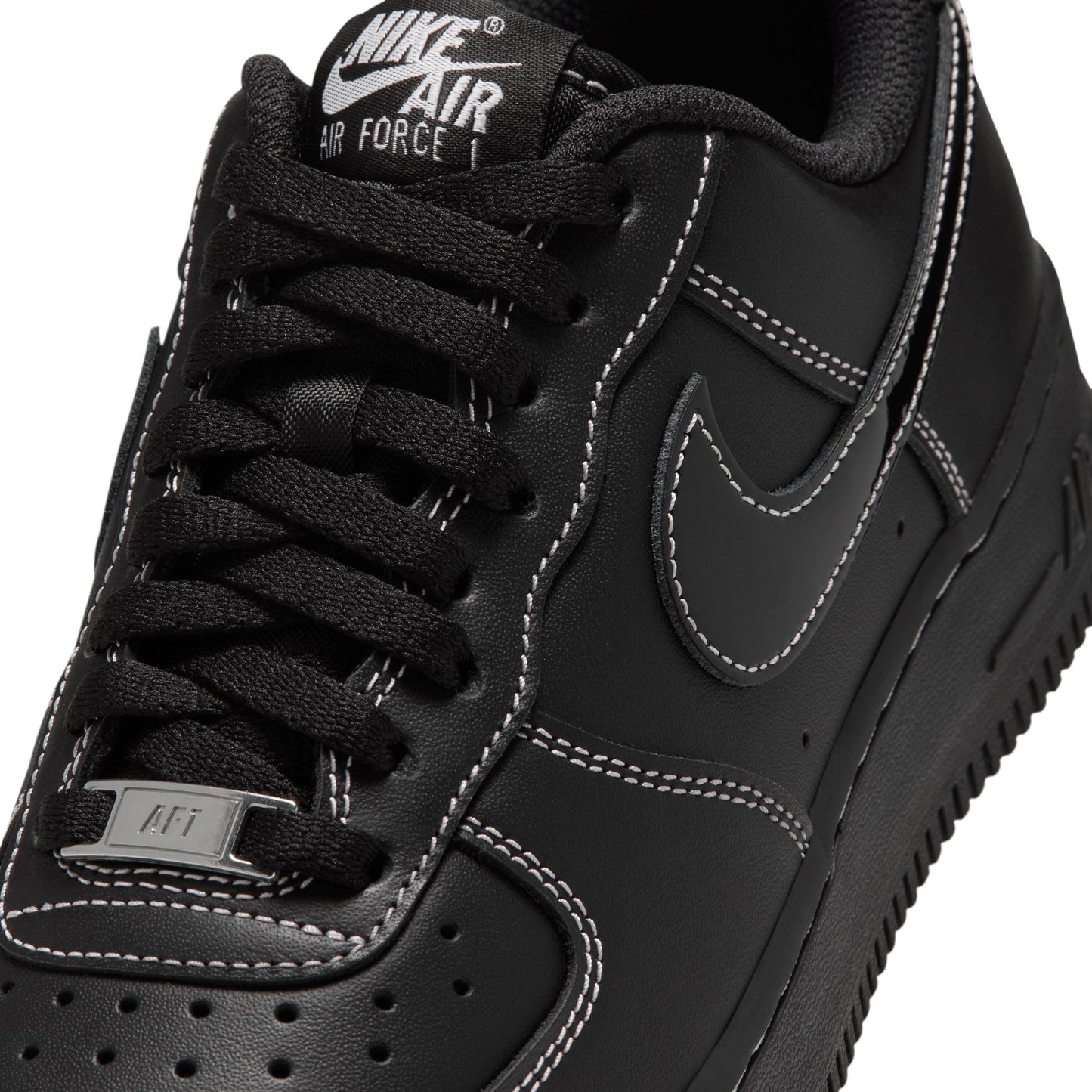 Nike "Air Force 1" 07' Essential+ Womens - Black / Black / White