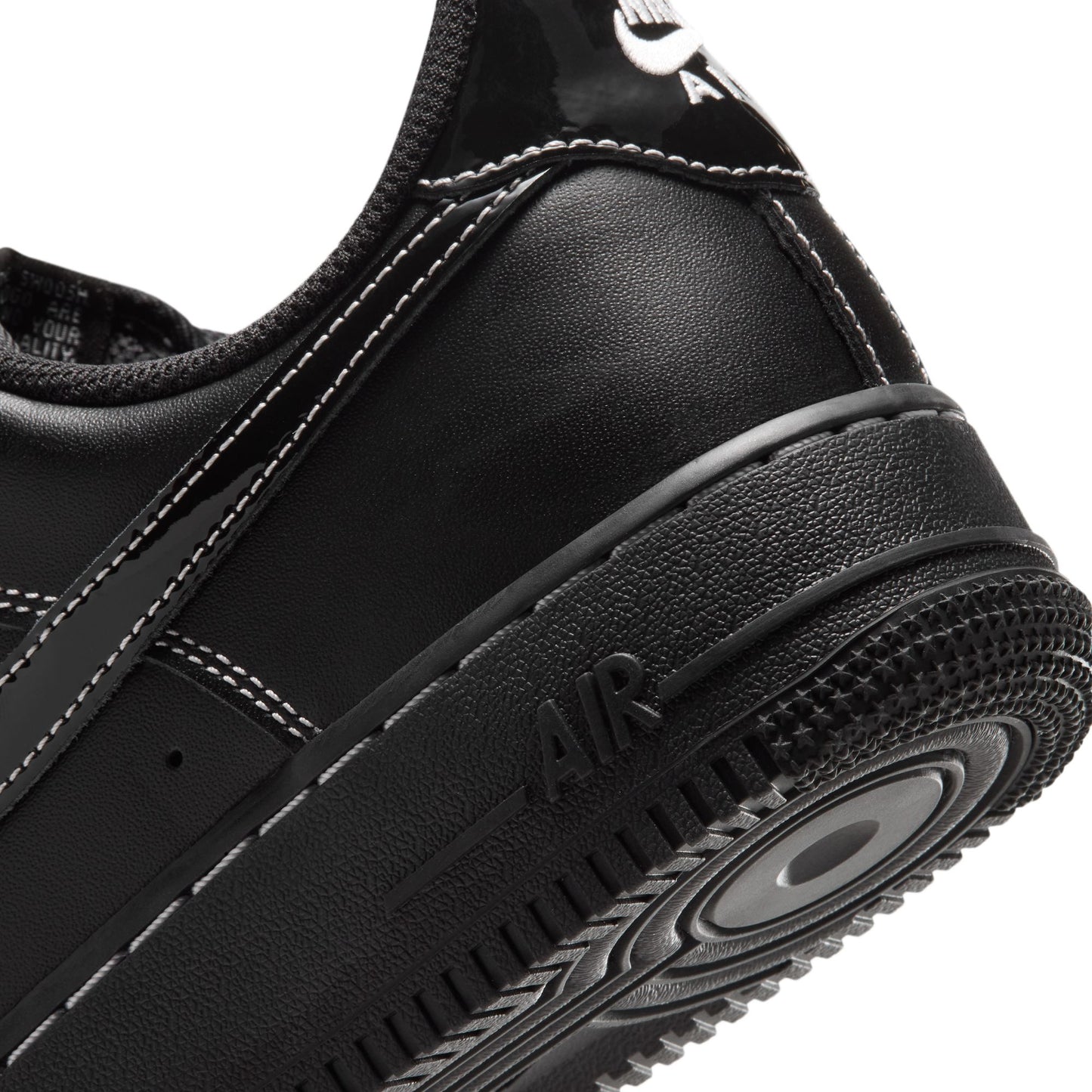 Nike "Air Force 1" 07' Essential+ Womens - Black / Black / White