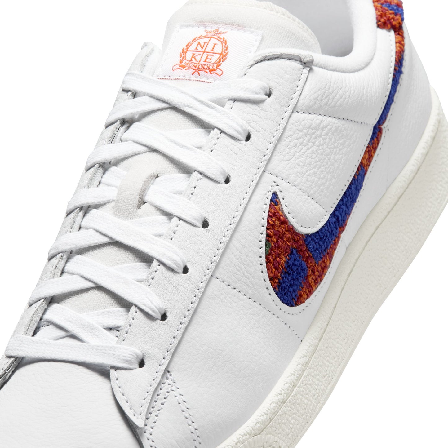 Nike "Tennis Classic CS PRM Terry 2" Mens - White / White Sail / Safety Orange