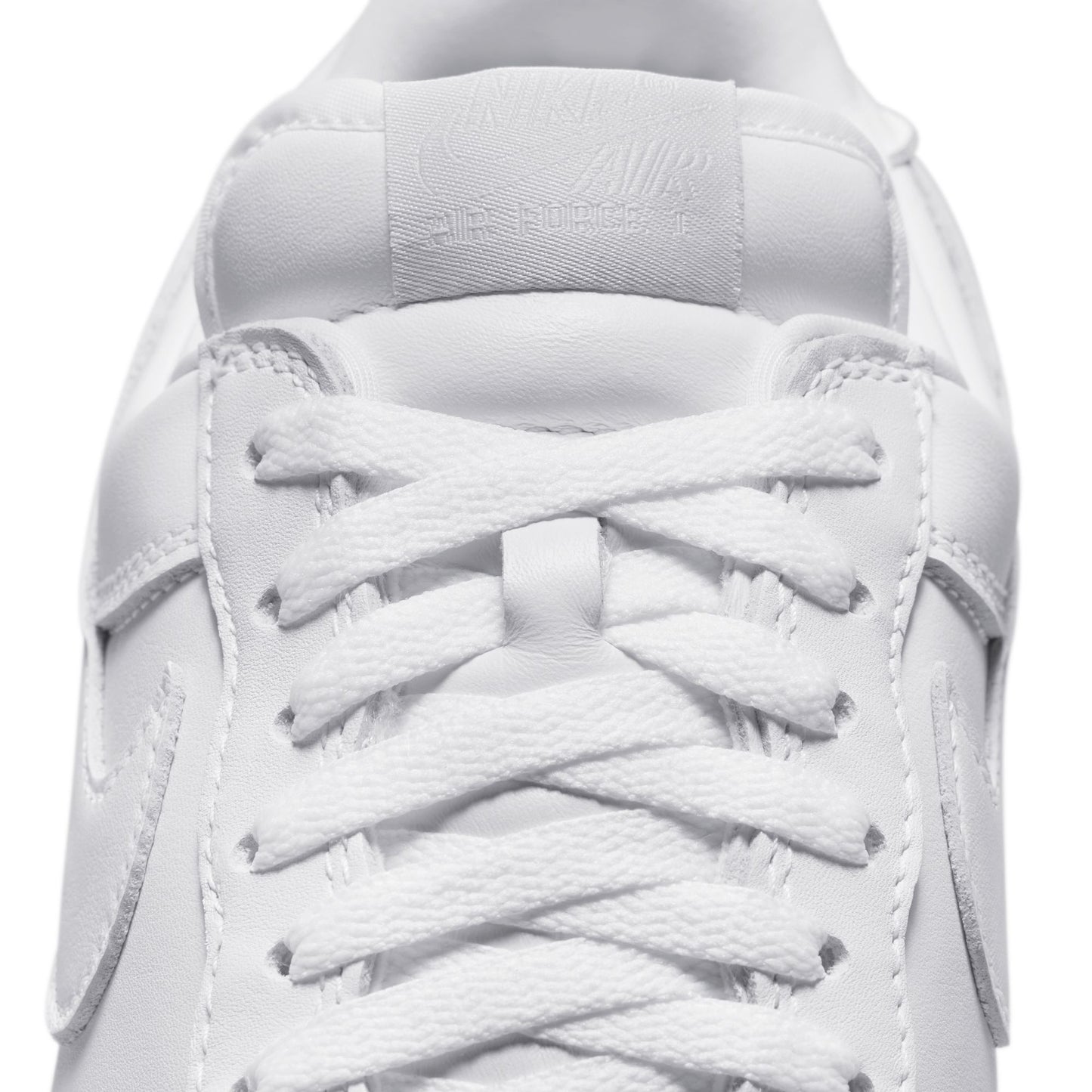 Nike "Air Force 1 '01" Mens - White / White