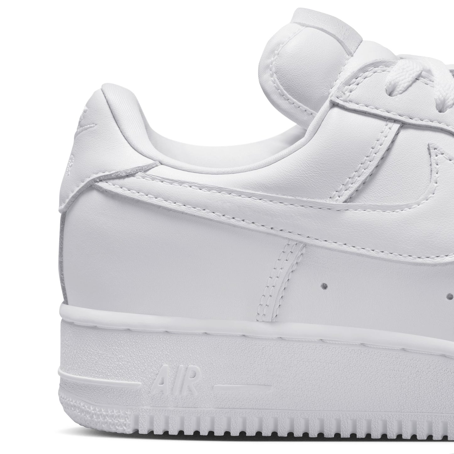 Nike "Air Force 1 '01" Mens - White / White