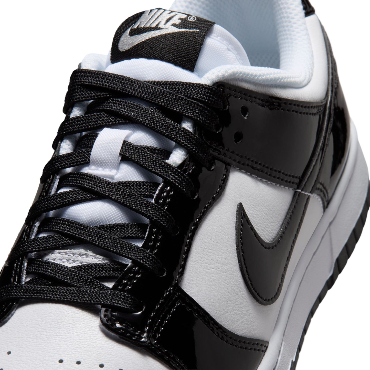 Nike "Dunk Low SE" Women's Shoes WHITE/BLACK-WHITE-METALLIC SILVER