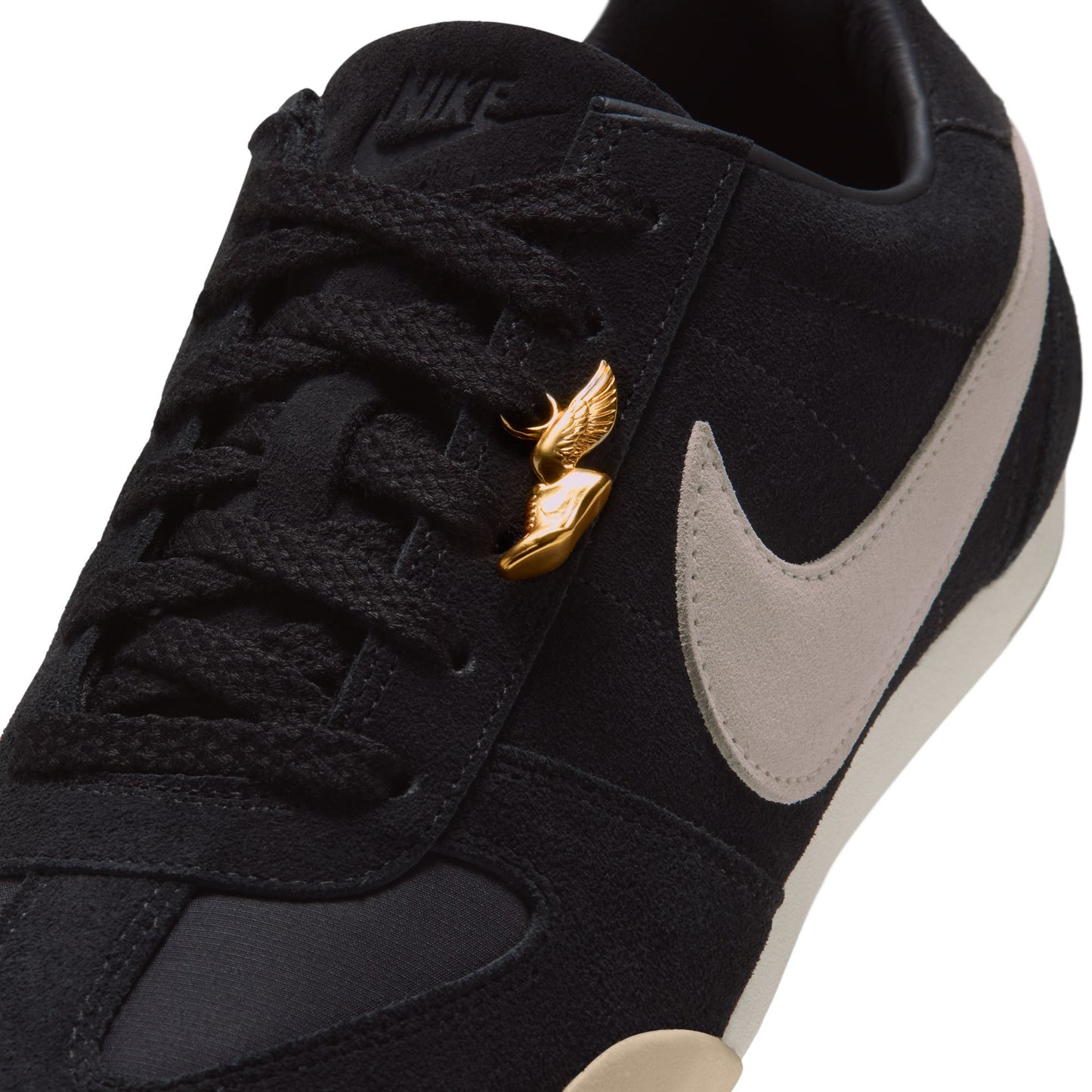 Nike "Sprint Sister 2026" Womens - Black / Chalk / Team Red