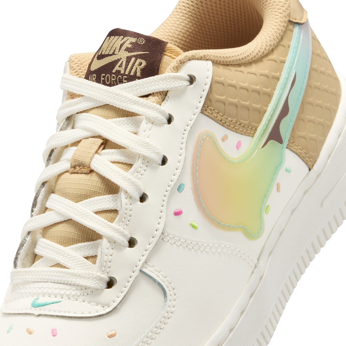 Nike "Air Force 1 BG" Grade School - Sail / Multi-Color / Sesame