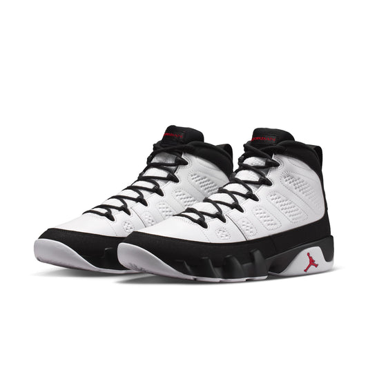 Air Jordan "9 Retro OG" Mens - White / True Red-Black (Space Jam)