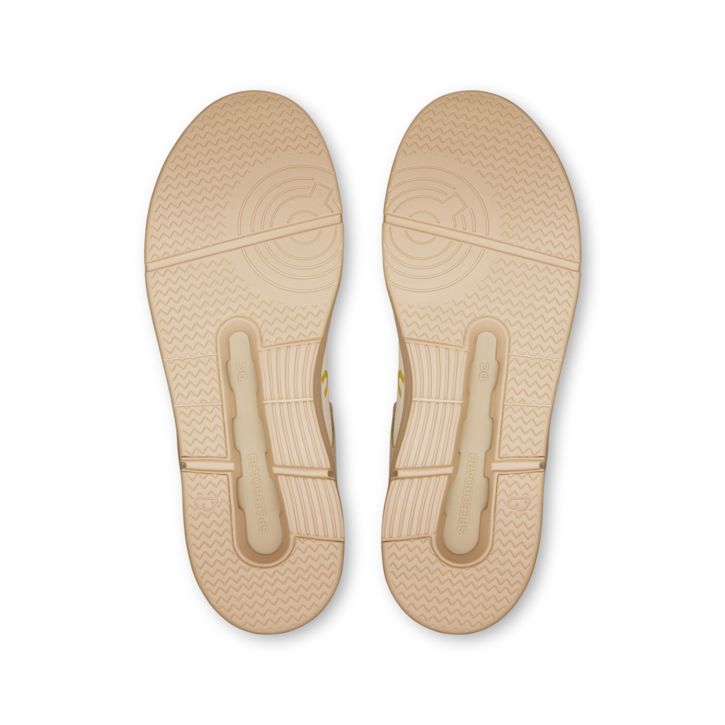 On "The Roger Clubhouse Ace" Mens - Sand / Sand