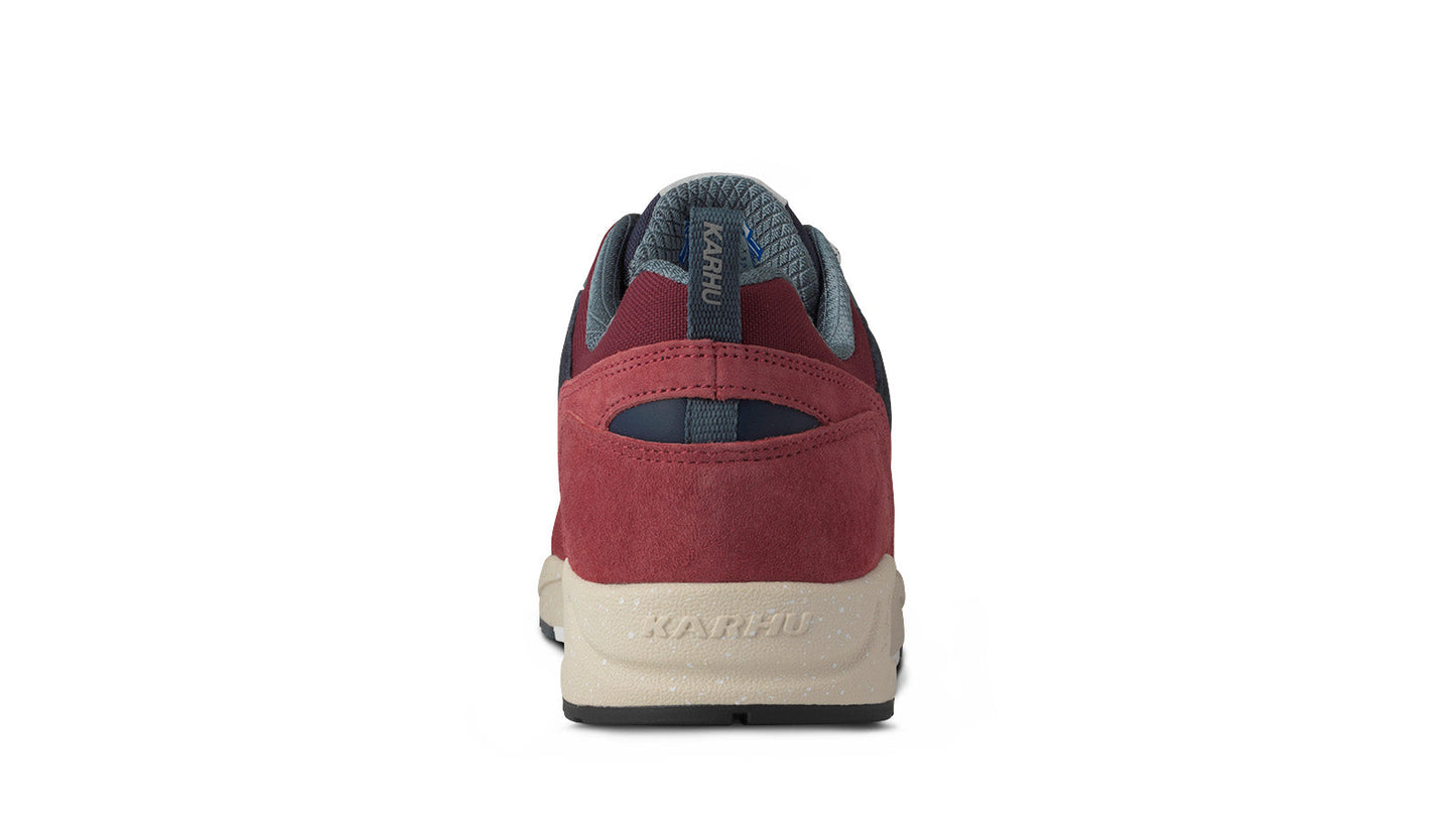 Karhu "Fusion 2.0" M - Mineral Red / Lily White