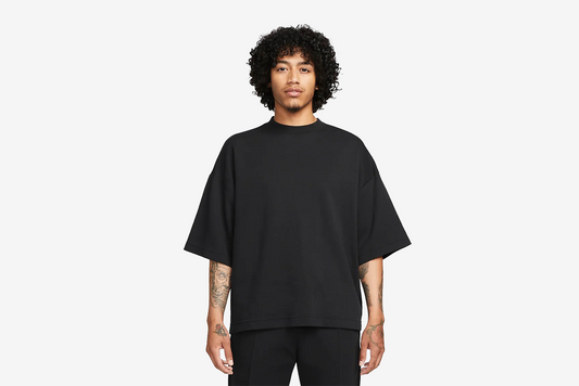 Nike "Sportswear Tech Fleece Reimagined Men's Oversized Short Sleeve Sweatshirt" M - Black