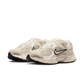 Nike "V5 RNR" W - Light Orewood Brown / Pale Ivory
