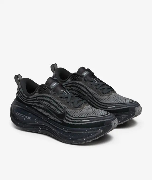 Nike "Vomero 18 Plus Speckle" M - Anthracite / Black-Dark Obsidian
