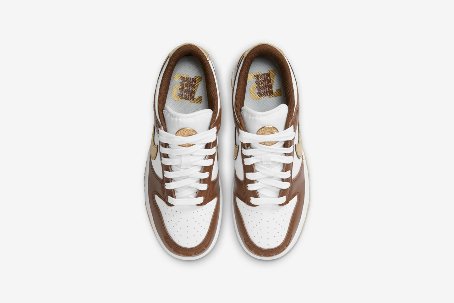 Nike "Dunk Low" GS - White / Metallic Gold / White