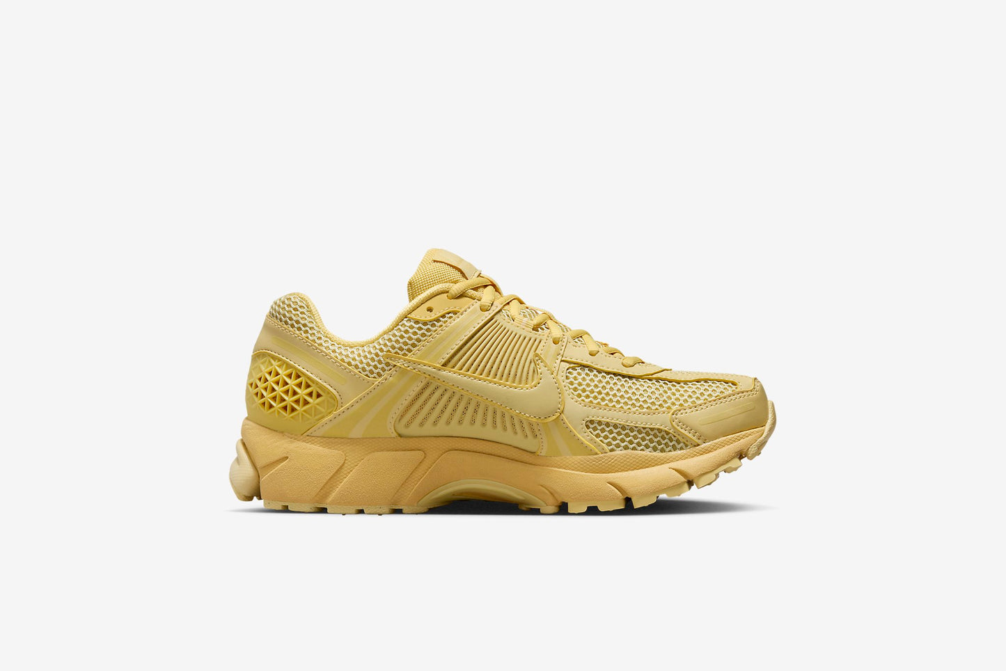 Nike "Vomero 5" W - Saturn Gold / Lemon Wash