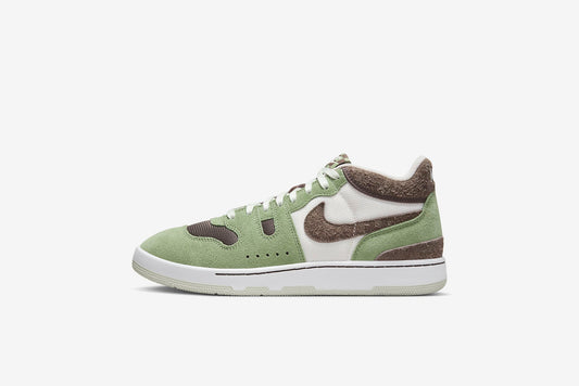 Nike "Attack" M - Oil Green / Ironstone / Sail / White