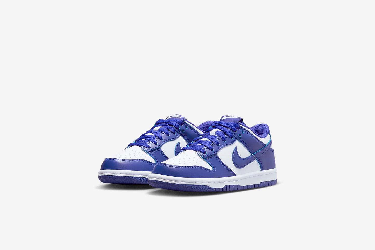 Nike "Dunk Low" GS - White / Concord / University Red