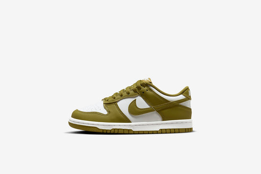Nike "Dunk Low" GS - White / Pacific Moss