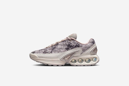 Nike "Air Max DN PRM" W - Malt / Light Orewood Brown