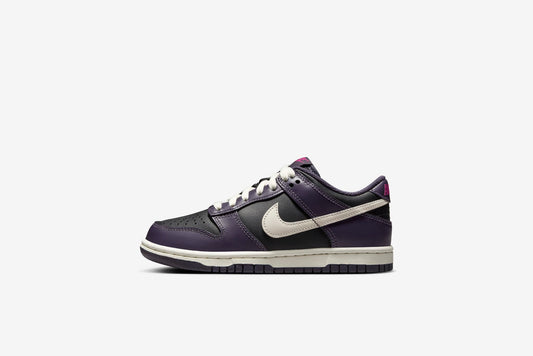 Nike "Dunk Low" GS - Black / Pale Ivory / Dark Raisin
