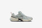 Nike "V2K Run" W - Light Pumice / Chrome