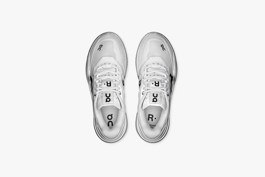 On "THE ROGER Pro 2" W - All White