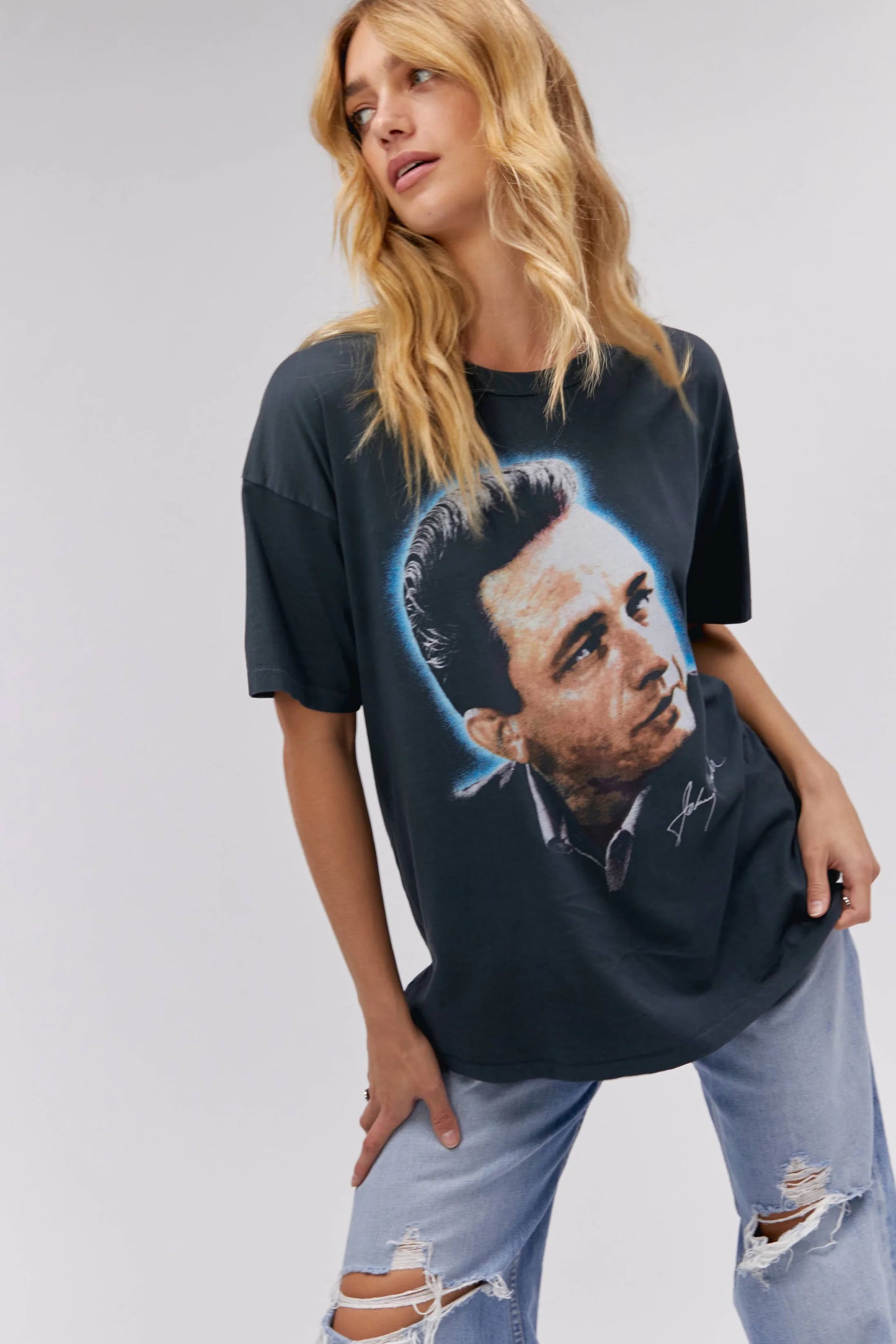 DayDreamer "Johnny Portrait Merch" T-Shirt W - Pigment Black