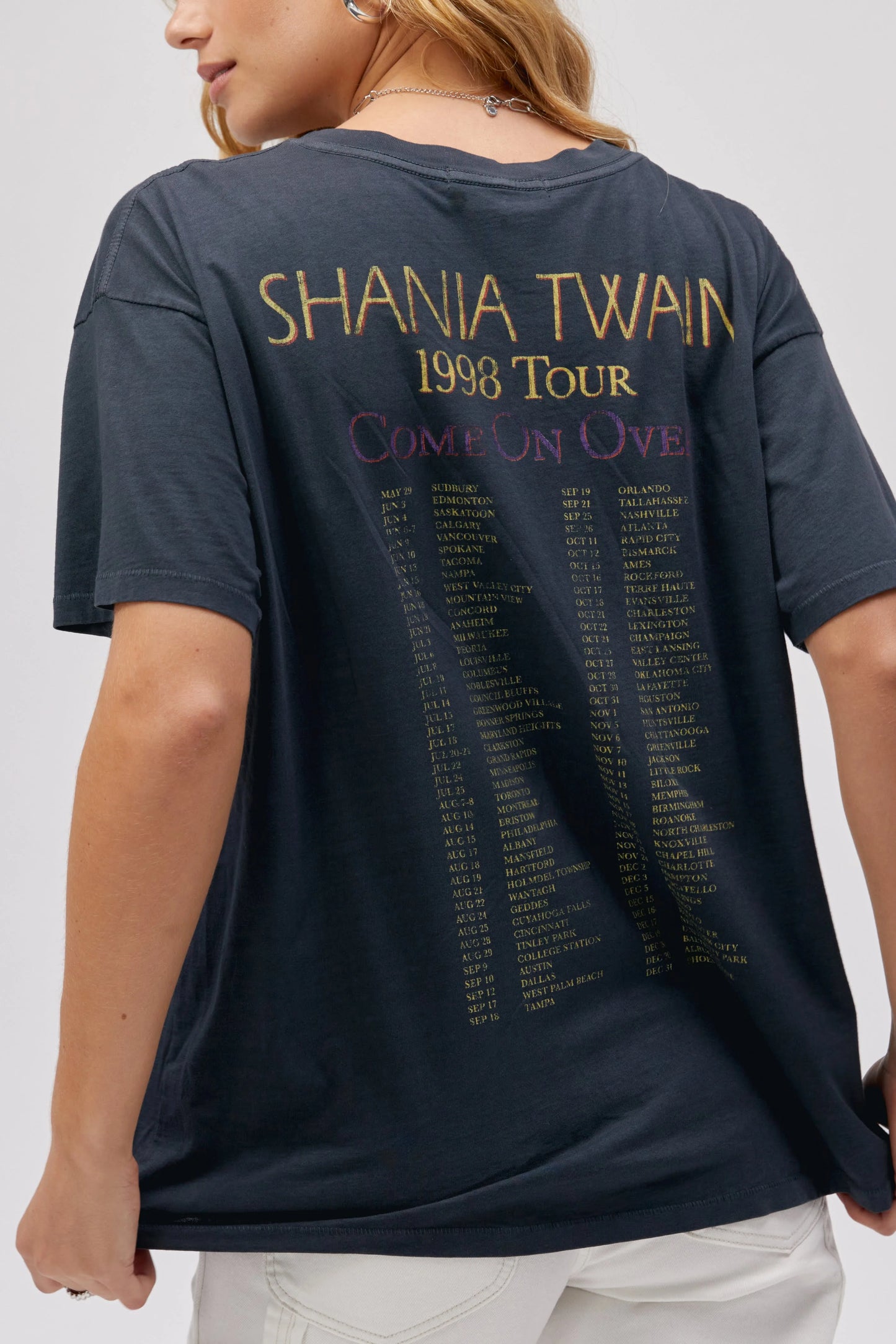 DayDreamer "Shania Twain Come On Over 1988 Tour Merch" T-Shirt W - Vintage Black