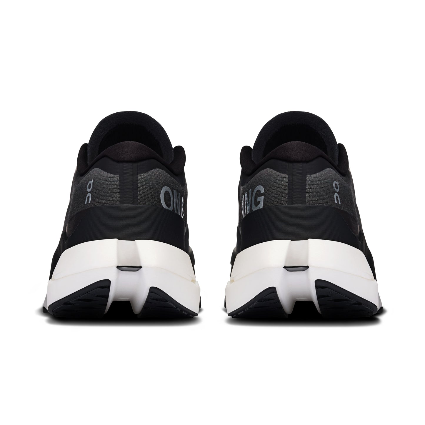 On "Cloudboom Max" Mens - All Black