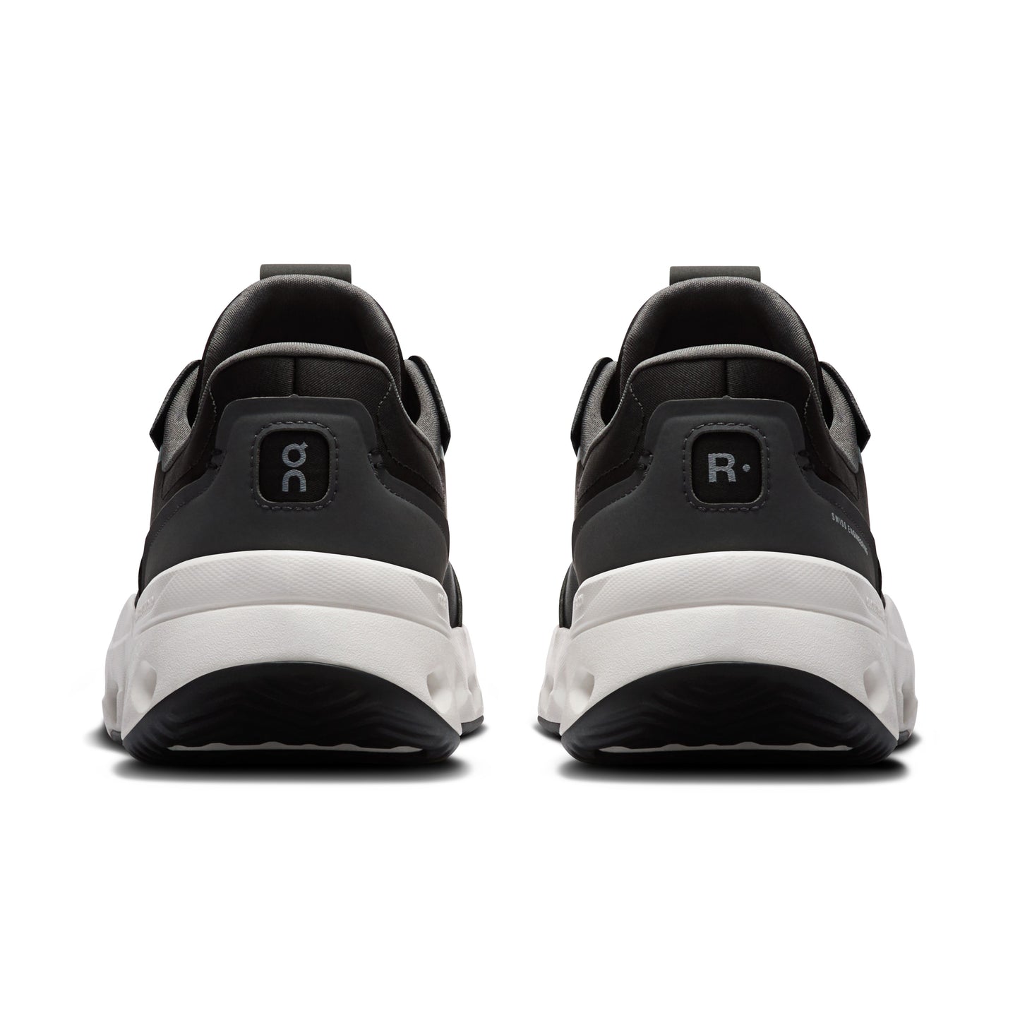 On "The Roger Wildcard" Mens - Black / White