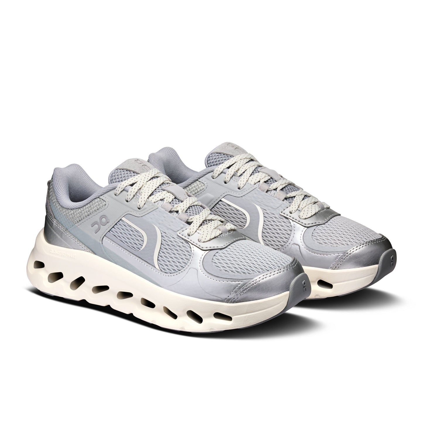 On "Cloudtilt Arc" Womens - Alloy / Ivory