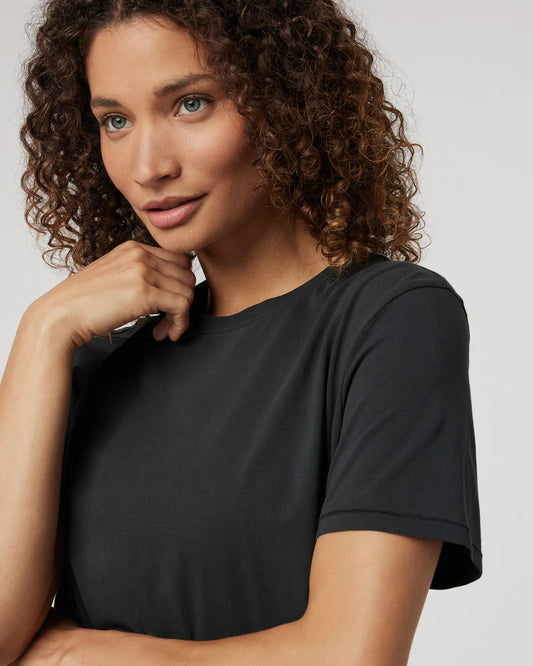 Vuori " Feather Tee " W - Washed Black