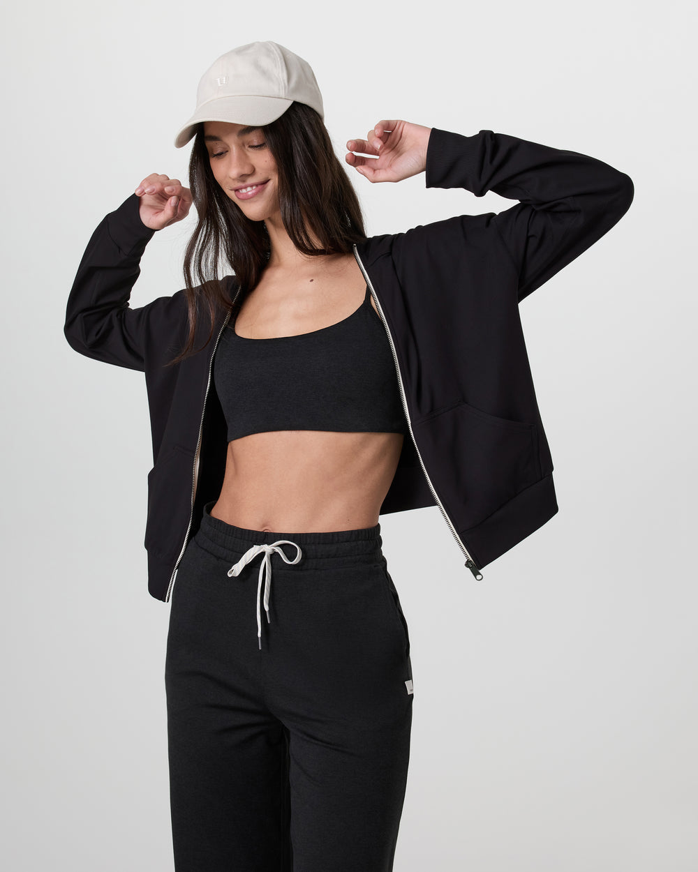 Vuori "Halo Modern Full Zip Hoodie" W - True Black