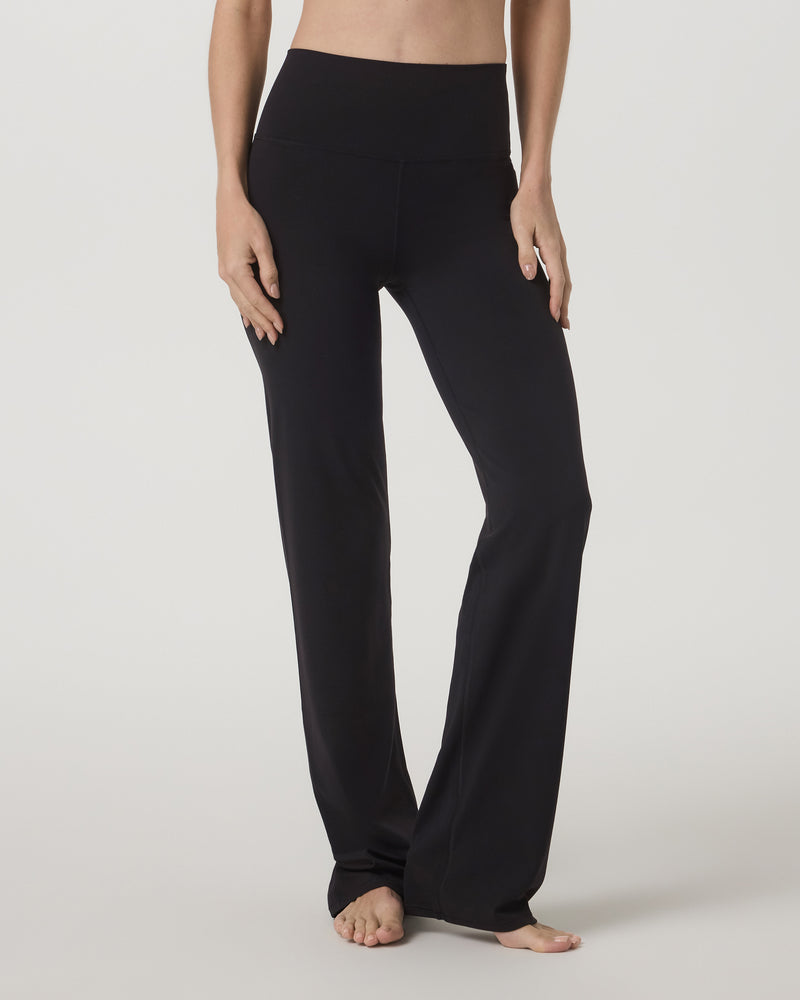 Vuori "AllTheFeels Straight Leg" Womens - Black