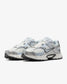 Nike "V5 RNR" W - Summit White / Smoke Grey