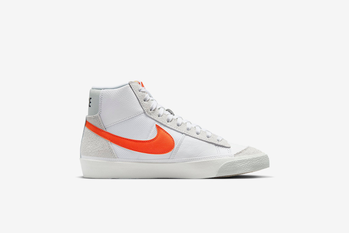 Nike "Blazer Mid Pro Club" M - White / Safety Orange-Sail-Light Silver
