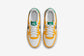 Nike "Air Force 1" GS - University Gold / Black